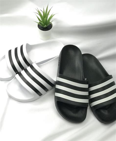 zweetvoeten adidas slippers|adidas 3 strips sandalen.